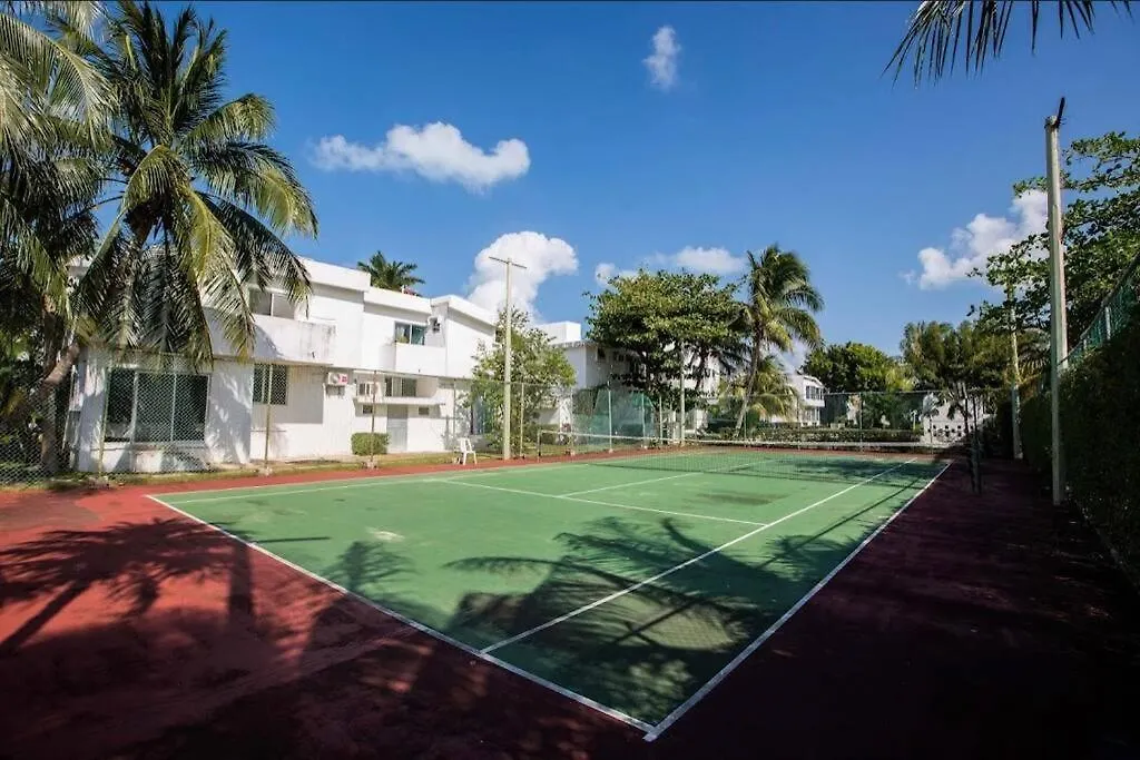 Beachfrontsven Svenjovic At Y Ahoo C Om Villa Cancun
