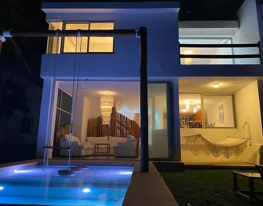 Beachfrontsven Svenjovic At Y Ahoo C Om Villa Cancun